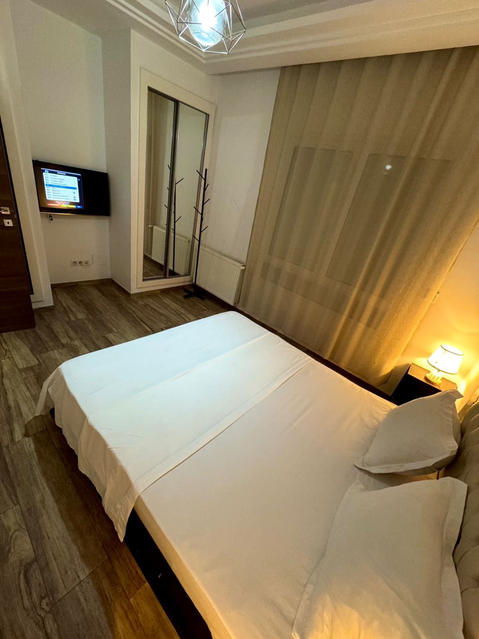 Two-bedroom — Ennasr with terrace — 3