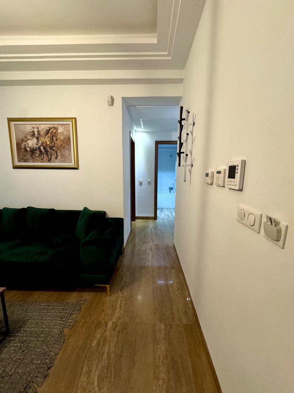 Two-bedroom — Ennasr with terrace — 4