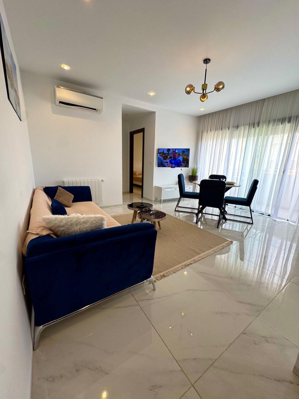 Two-bedroom — Ennasr with terrace — 9